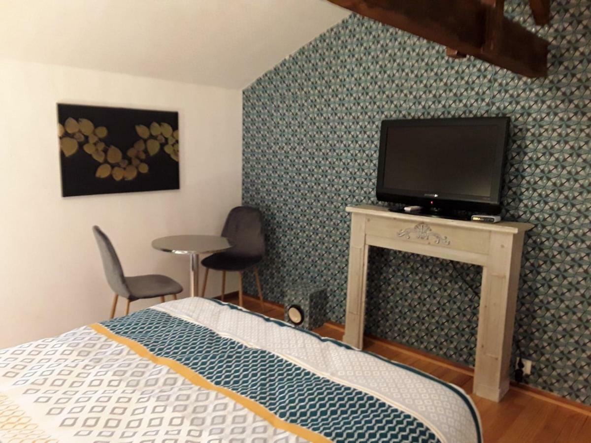 Chambre Sergeanne Doulezon Exterior photo