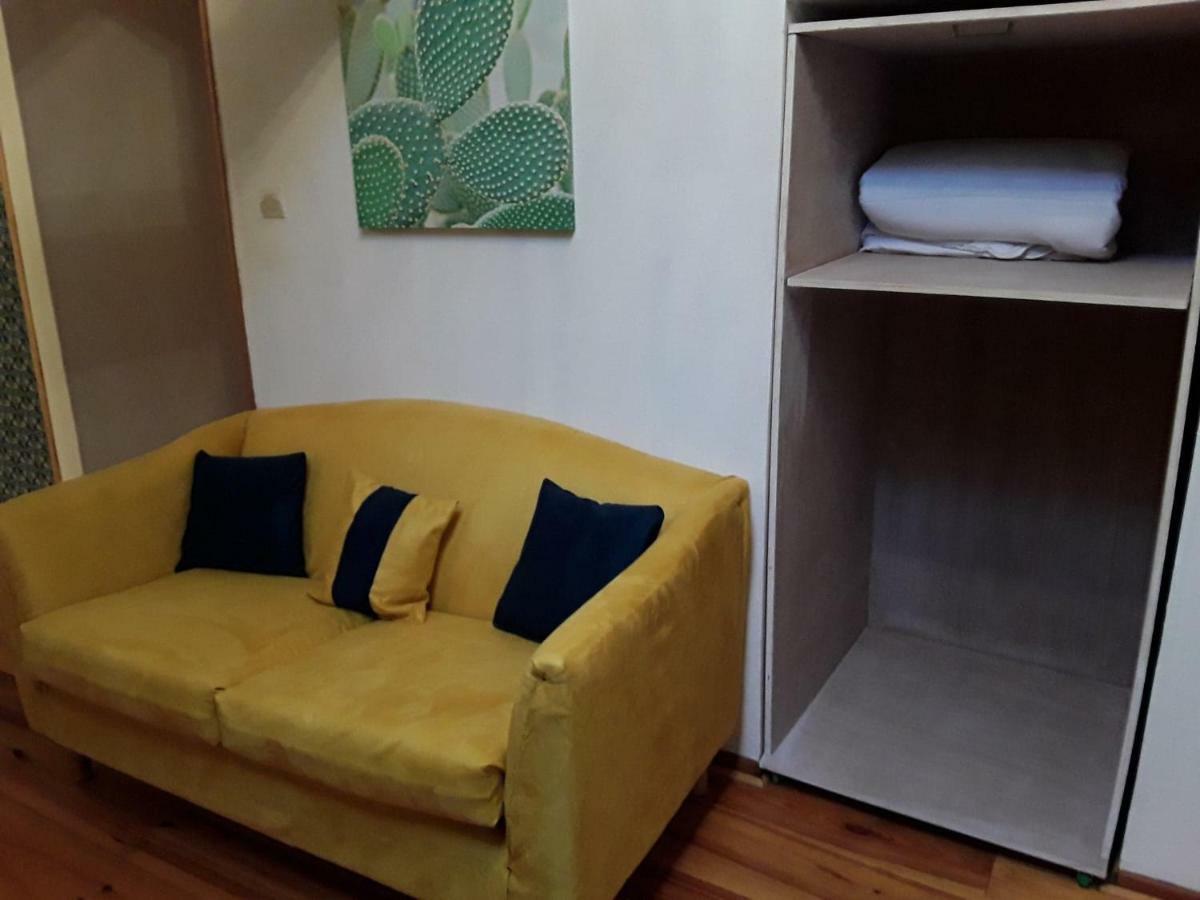 Chambre Sergeanne Doulezon Exterior photo